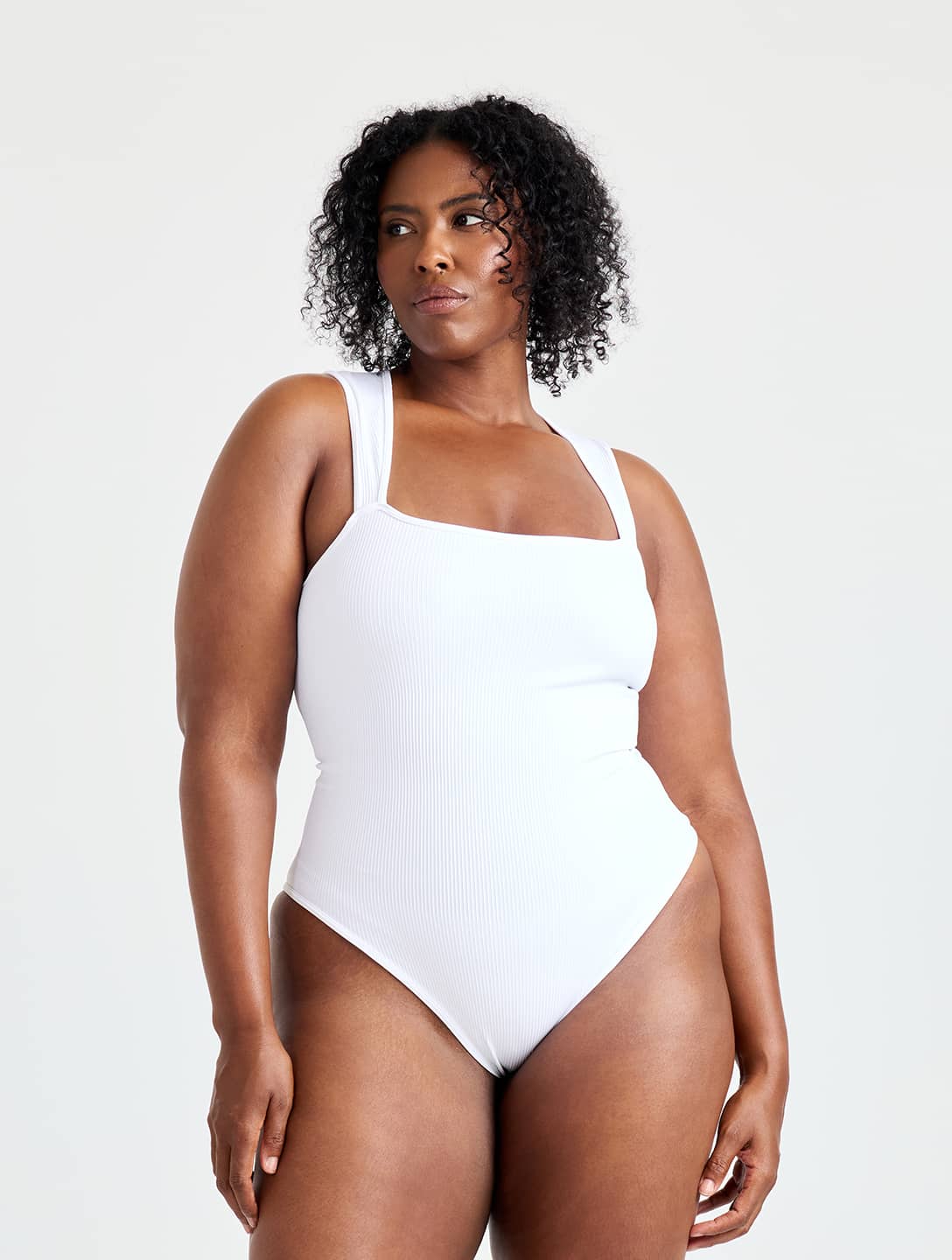 Body modelador com decote quadrado canelado