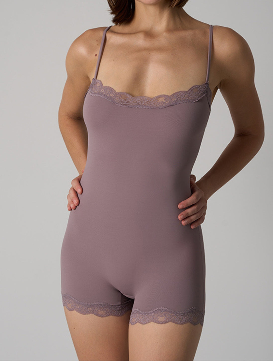 The Smooth Lace Romper - HeyShape